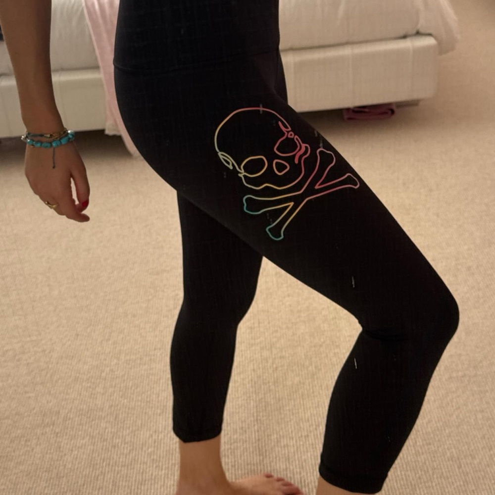 Lululemon x soul cycle Black Skull Leggings